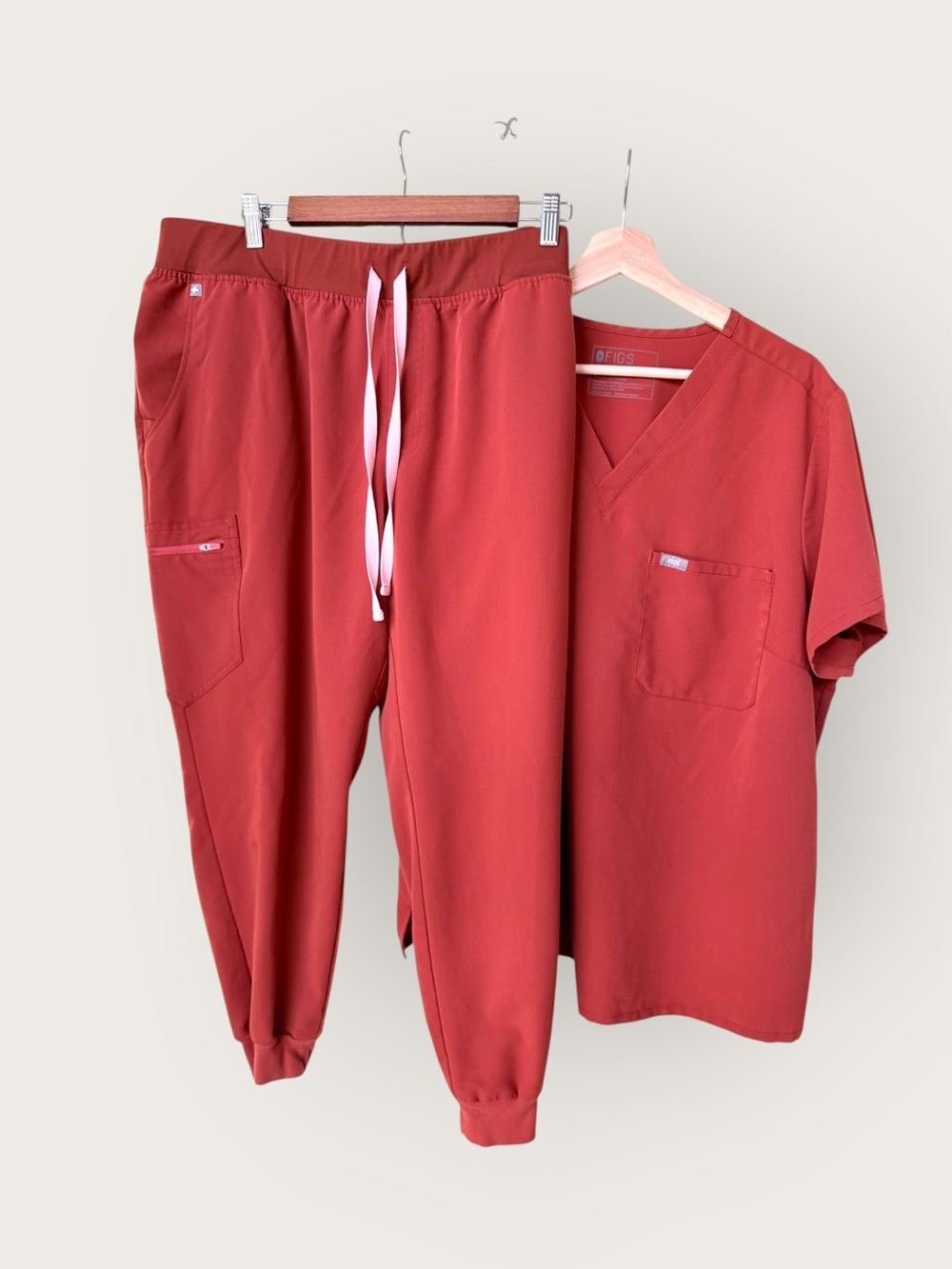 Figs SET Catarina Scrub Top and Zamora Jogger Bottoms size 3XL Auburn Brown